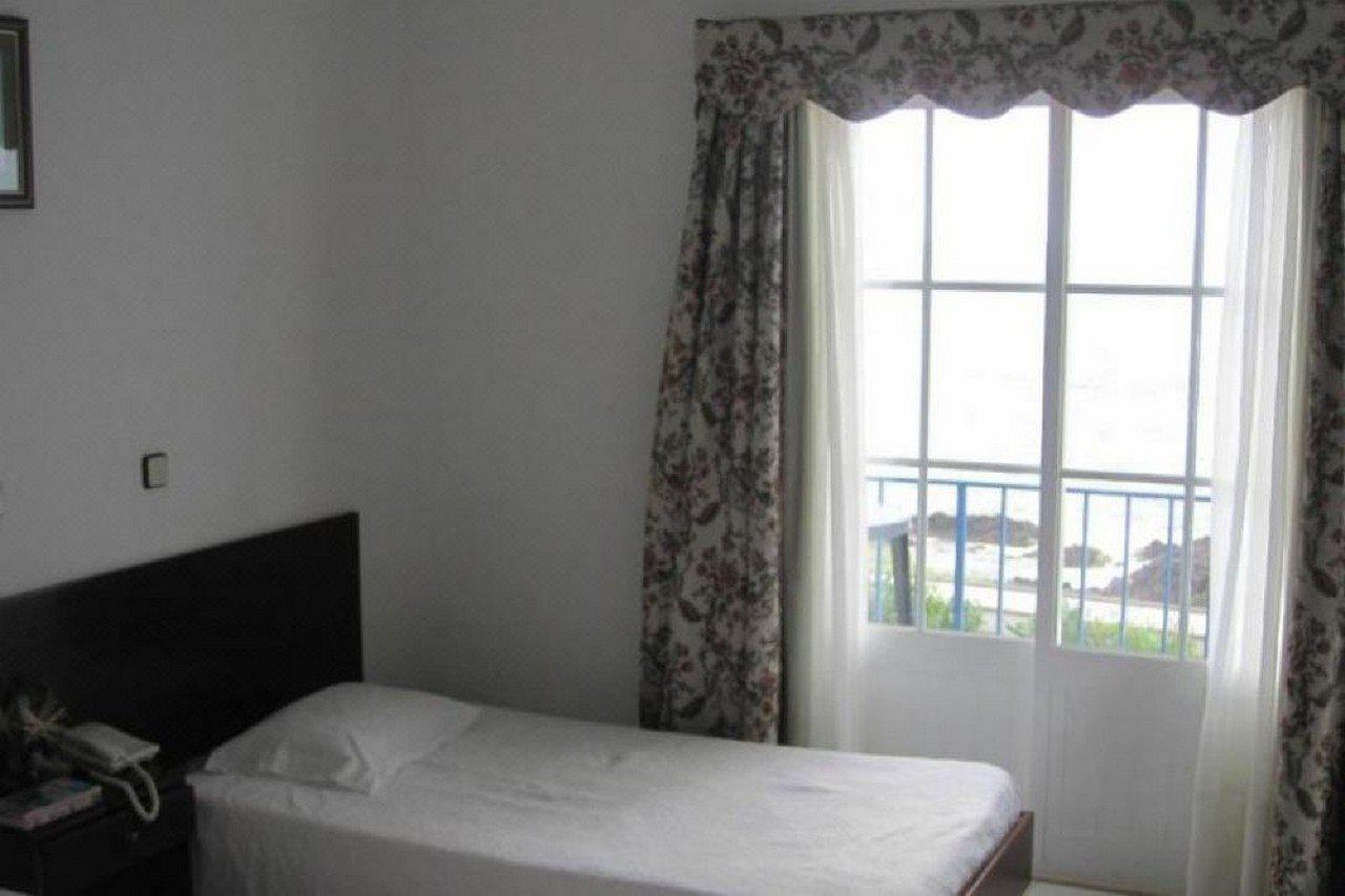 Hotel Ocidental Santa Cruz das Flores Eksteriør billede